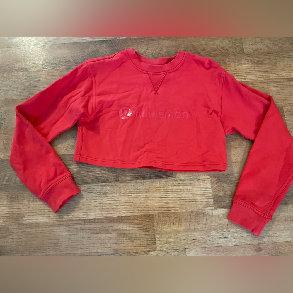 Lululemon cropped sweater branded, lunar new year line